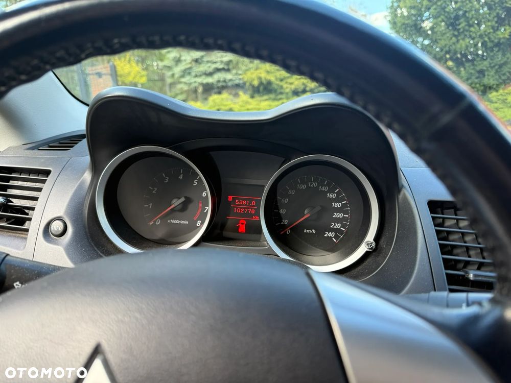 Mitsubishi Lancer 1.6 ClearTec Inform - 10