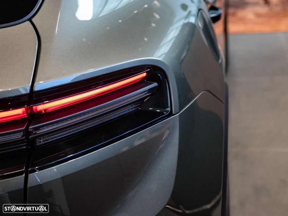 Porsche Macan Electric 4 - 21