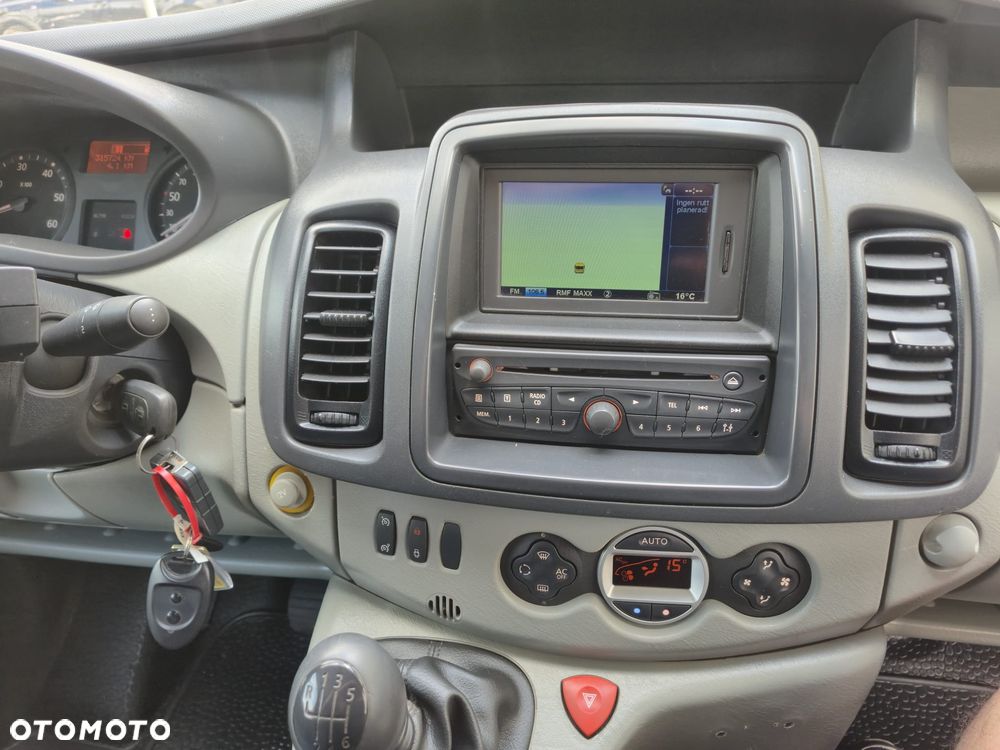 Renault Trafic - 21