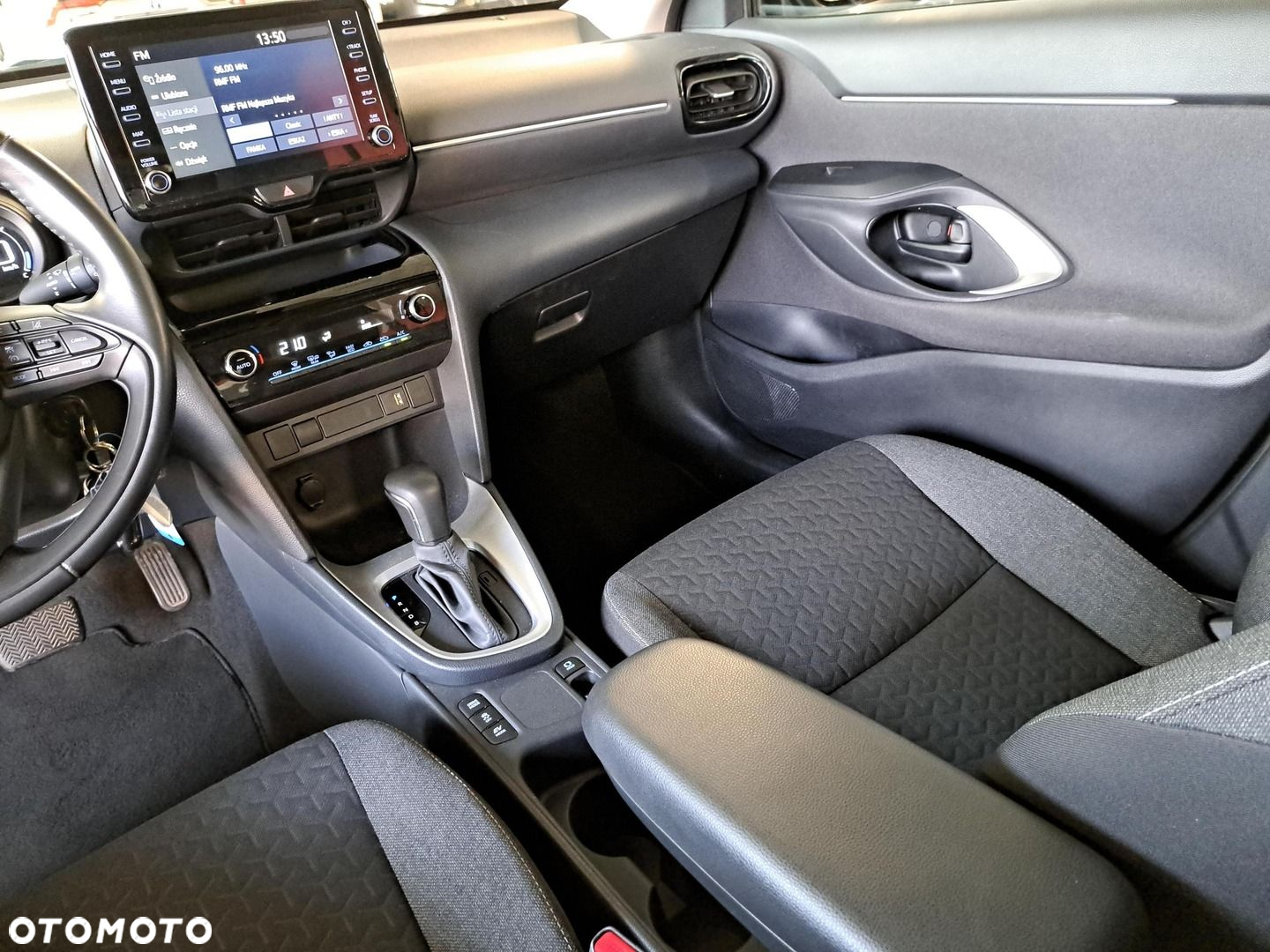 Toyota Yaris Cross - 26