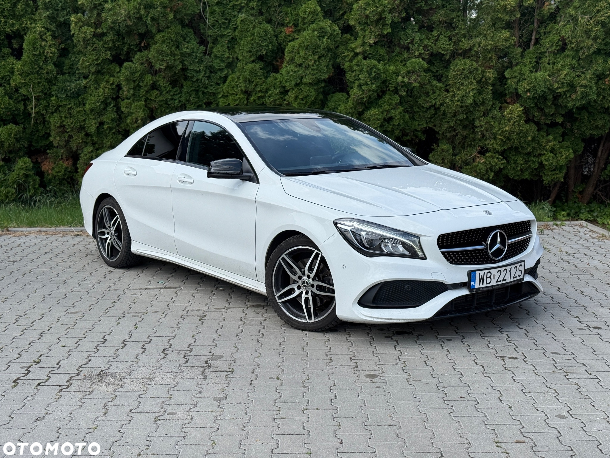 Mercedes-Benz CLA 220 4-Matic AMG Line - 4