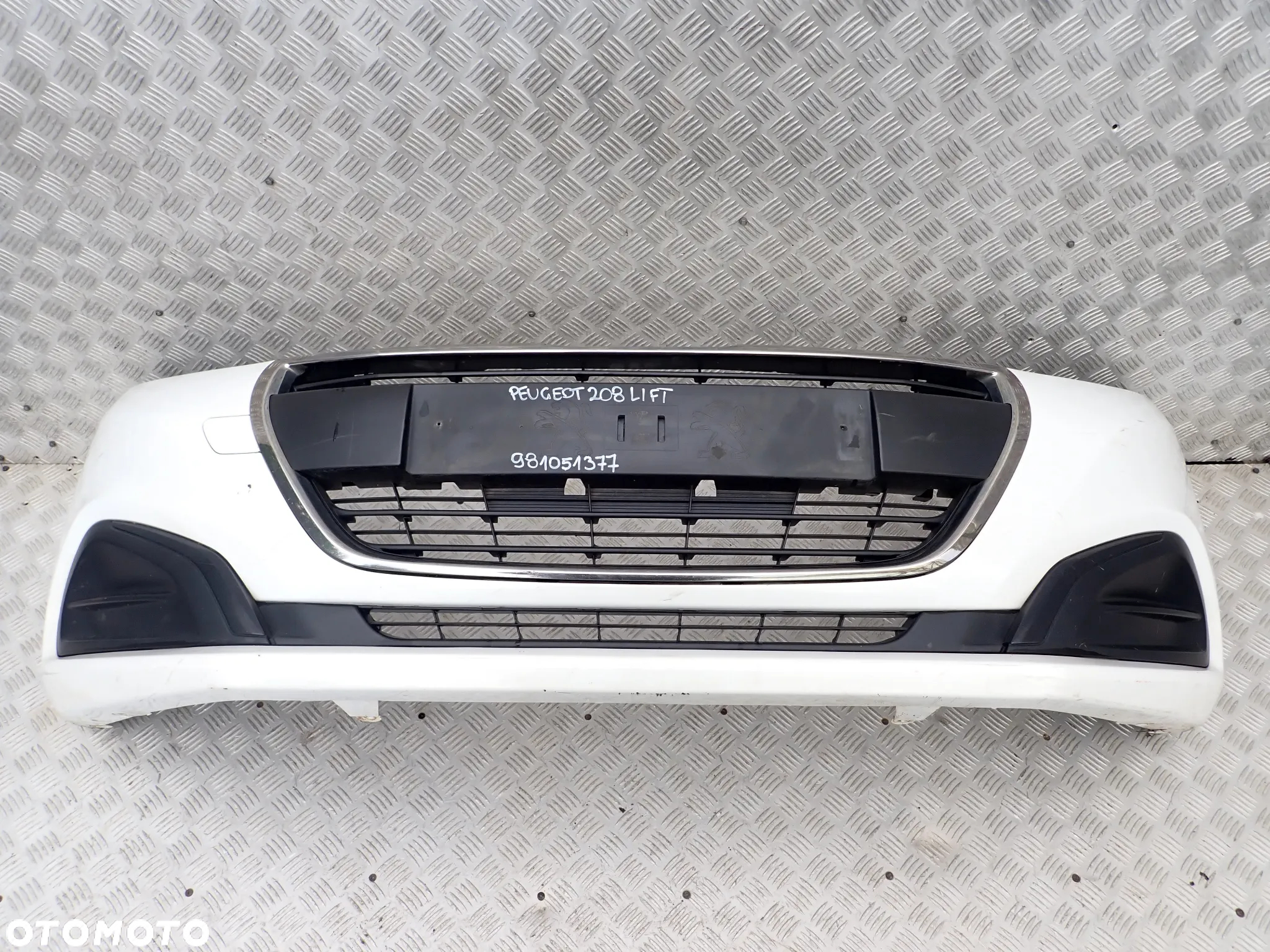 ZDERZAK PRZÓD PEUGEOT 208 LIFT  981051377 - 2