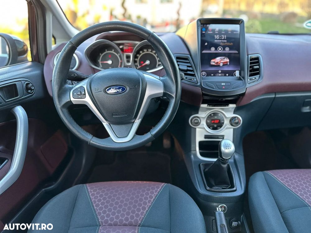 Ford Fiesta 1.4i Trend - 12