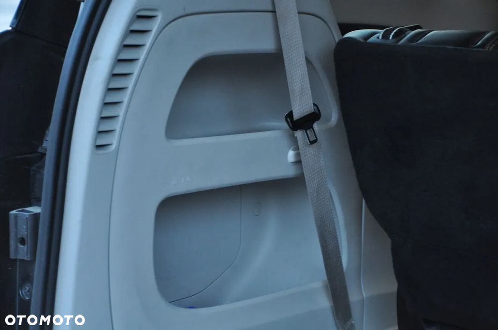 Chrysler Pacifica - 17