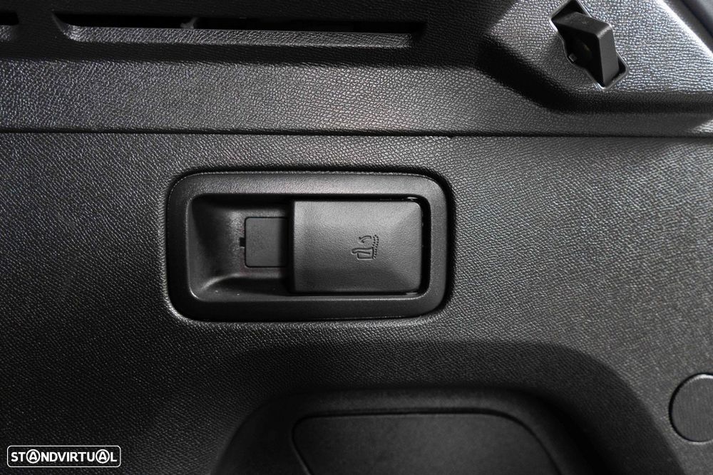 Peugeot 3008 1.6 Hybrid4 GT e-EAT8 - 16