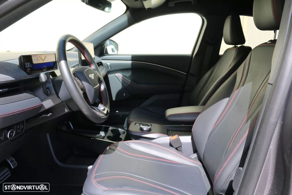 Ford Mustang Mach-E Premium AWD - 12