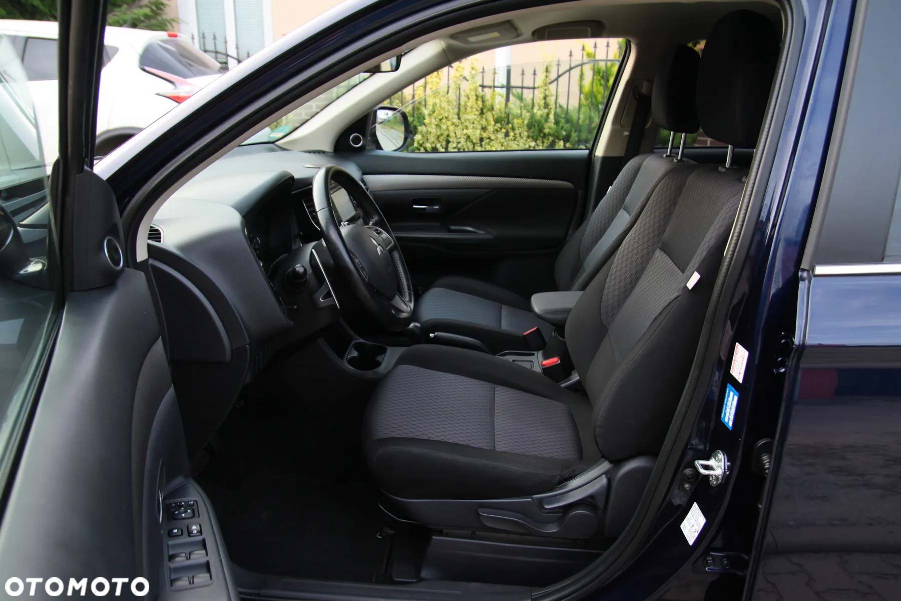 Mitsubishi Outlander 2.2 DI-D 4WD Automatik Intense - 6