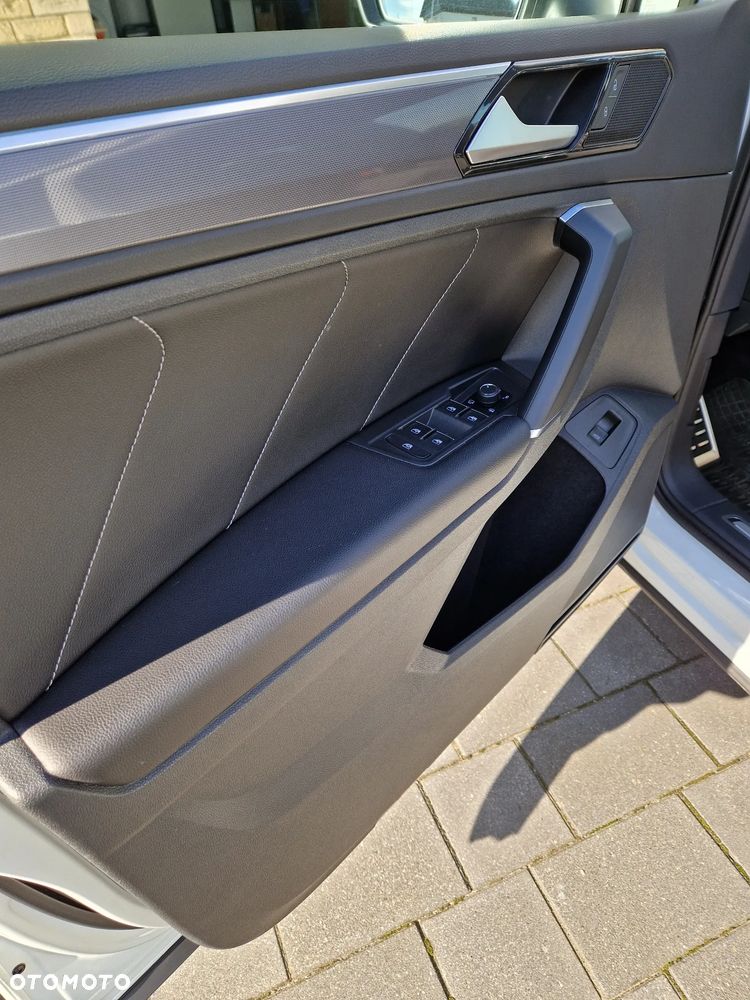 Volkswagen Tiguan - 17