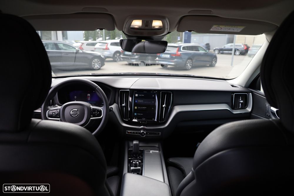 Volvo XC 60 2.0 B4 Plus Bright — fotografia 20