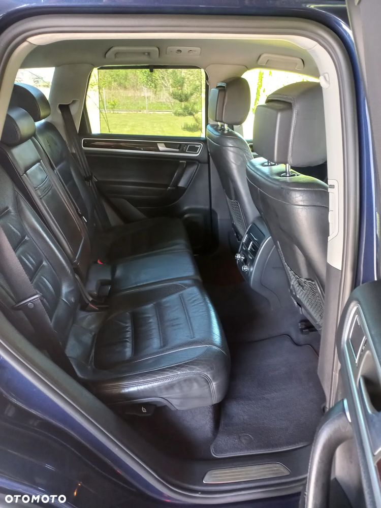 Volkswagen Touareg - 21