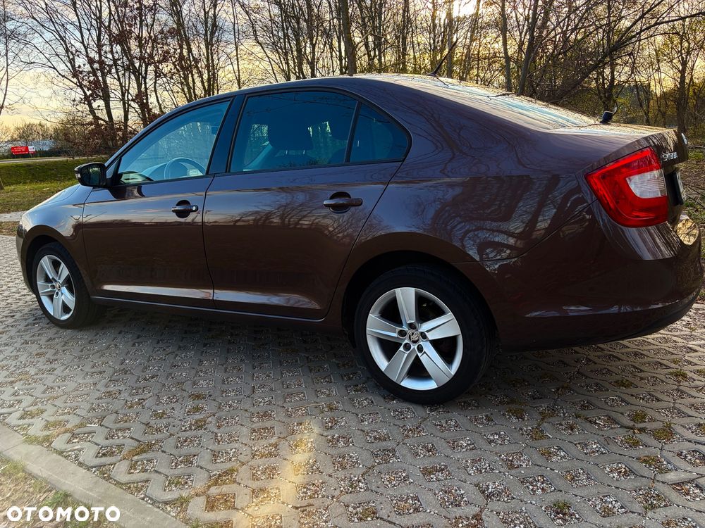 Skoda RAPID 1.2 TSI Ambition - 22