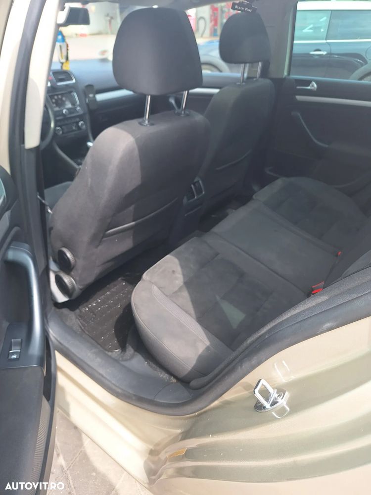 Volkswagen Golf 2.0 TDI Highline DSG - 9