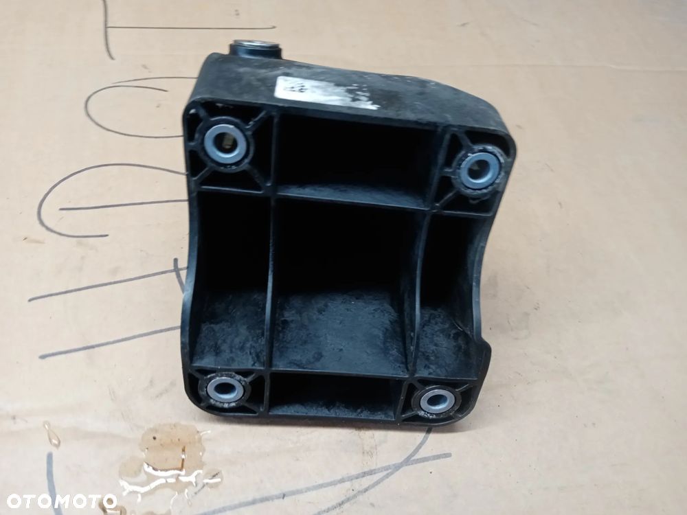 Łapa silnika mocowanie Mercedes E-Klasa W213 2.0 CDI A6542230100 - 5