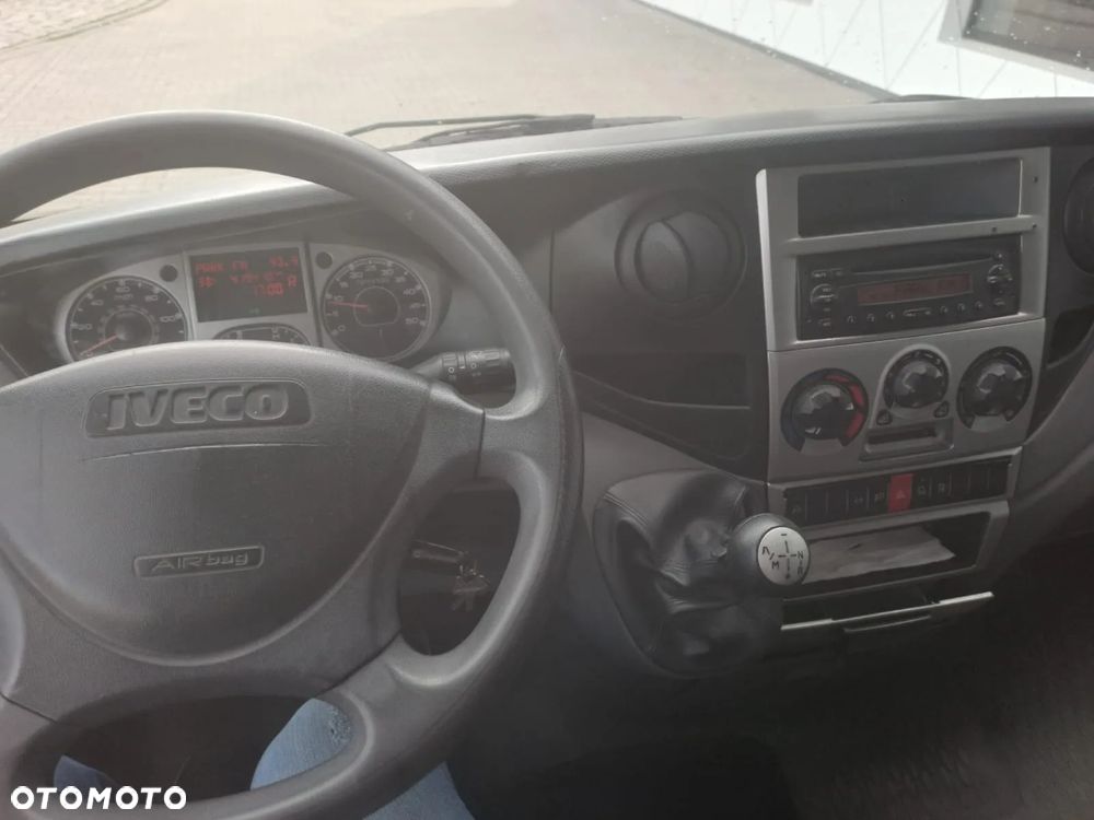 Iveco DAILY - 12