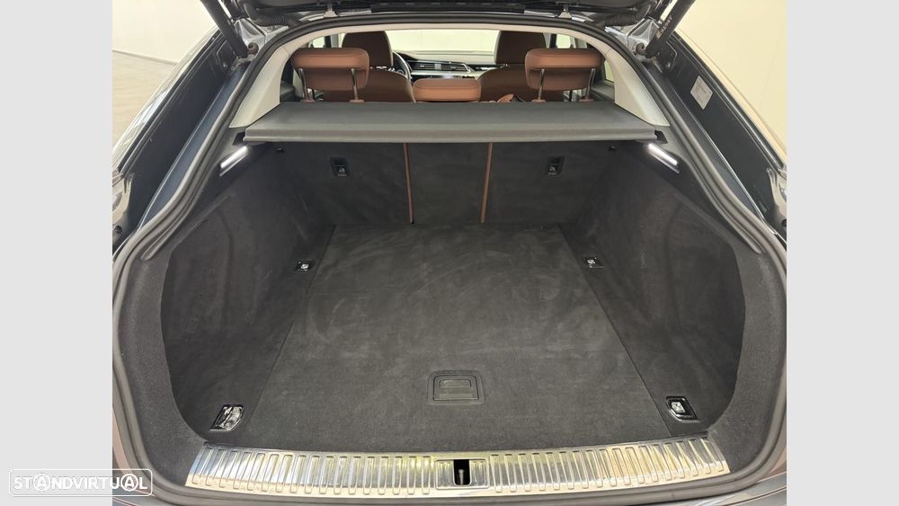 Audi e-tron S quattro - 22