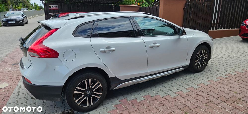 Volvo V40 Cross Country - 2