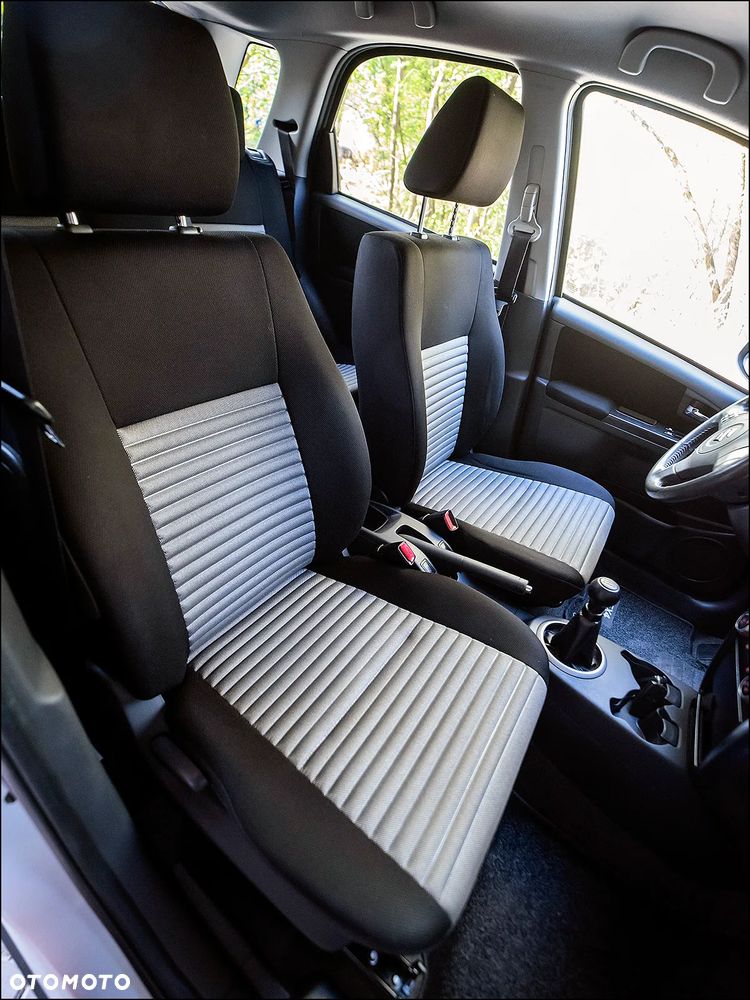 Suzuki SX4 - 35
