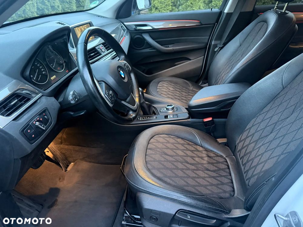 BMW X1 xDrive20d xLine sport - 22