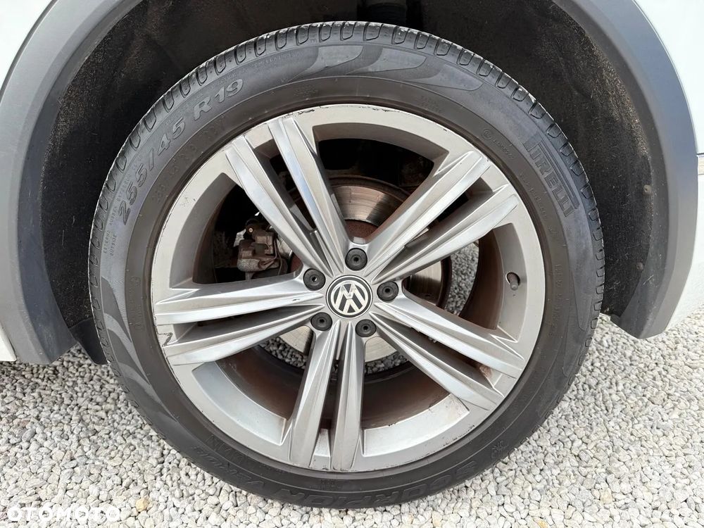 Volkswagen Tiguan 2.0 TDI SCR DSG R-Line - 11