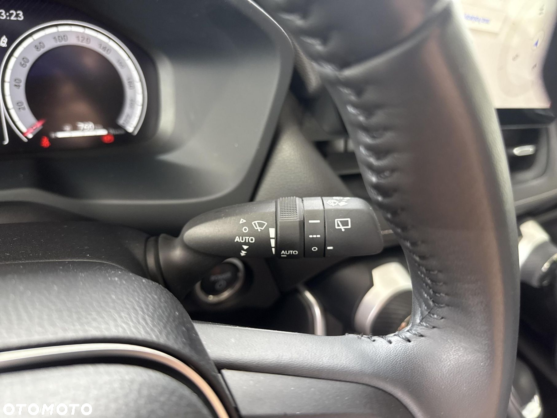 Toyota RAV4 2.5 Hybrid Comfort 4x2 - 23