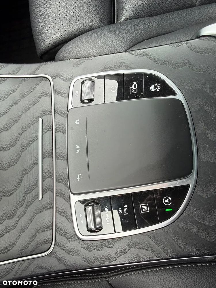 Mercedes-Benz GLC - 19