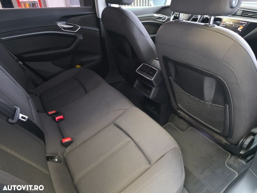 Audi e-tron 50 quattro - 14