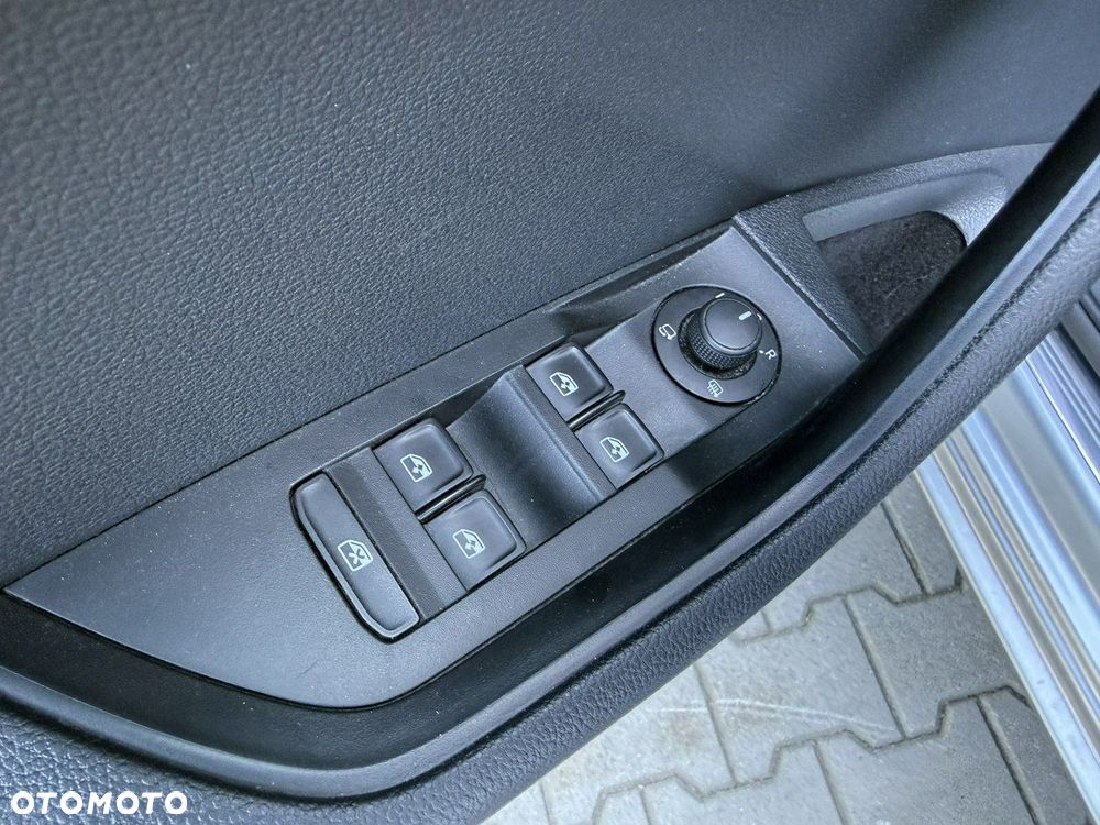 Skoda Superb 2.0 TSI Style DSG - 13