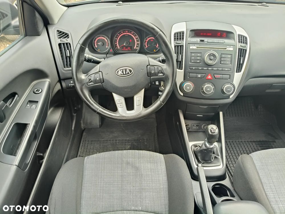 Kia Ceed - 20