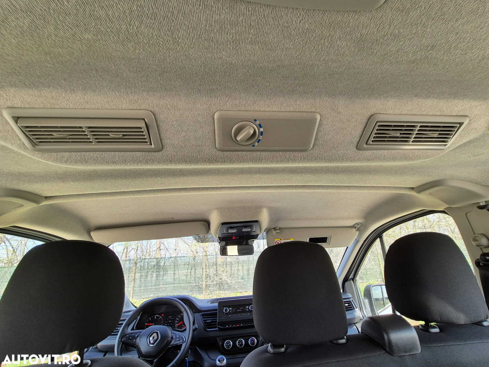 Renault Trafic Combi 2.0 Blue dCi 110 S&S L1 8+1 Life - 27