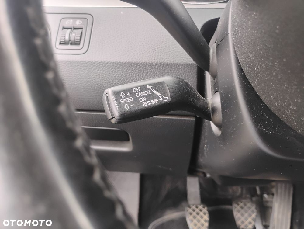 Volkswagen Passat Variant 2.0 TDI Comfortline - 14