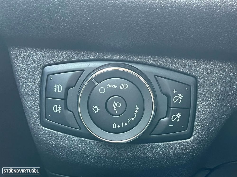 Ford Transit Courier 1.5 TDCi 100cv - 10