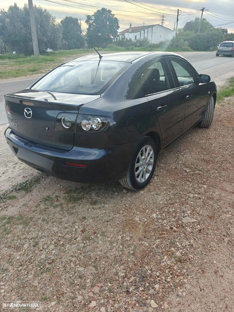 Mazda 3 Hatchback - 5