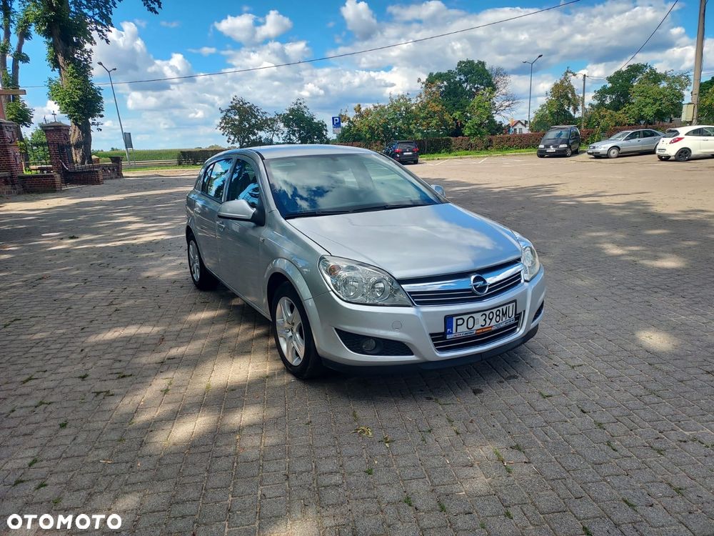 Opel Astra 1.4 Enjoy - 1