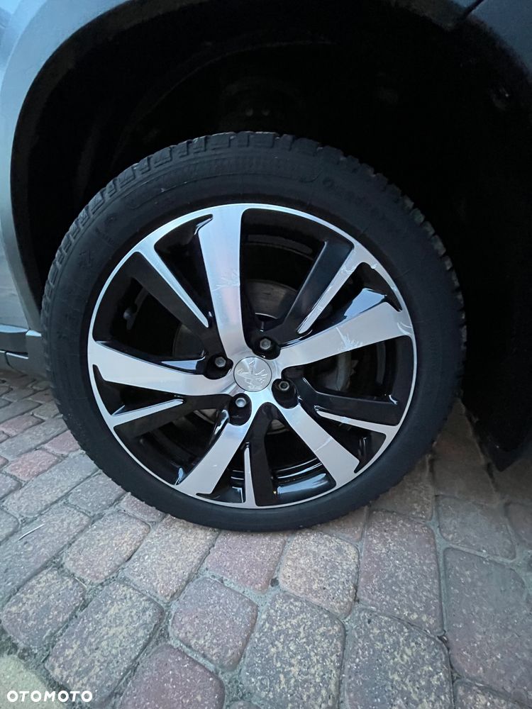 Peugeot 2008 - 5