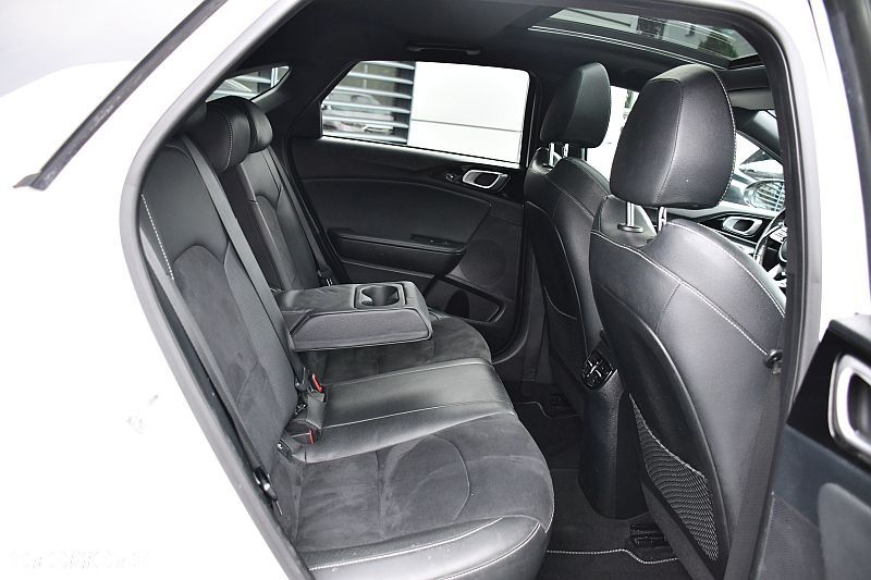 Kia ProCeed 1.4 T-GDI DCT7 OPF GT LINE - 25