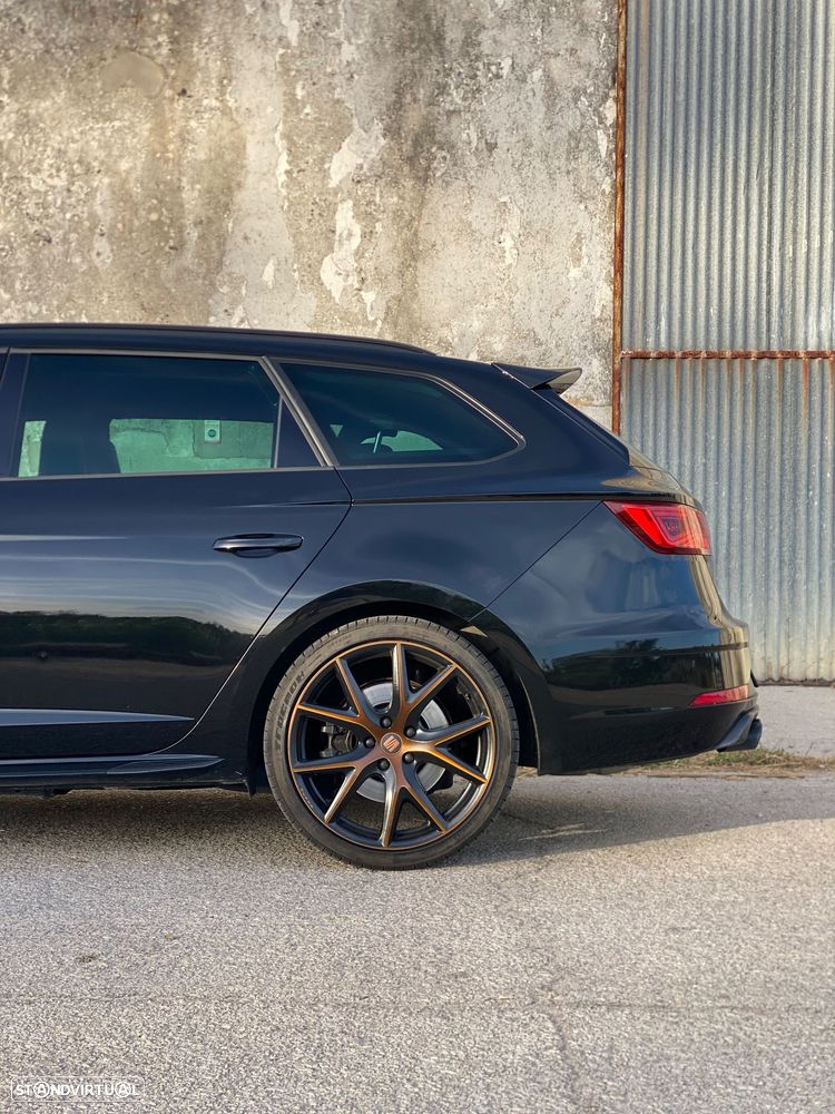 SEAT Leon ST 2.0 TSI 4Drive OPF DSG Cupra R - 5