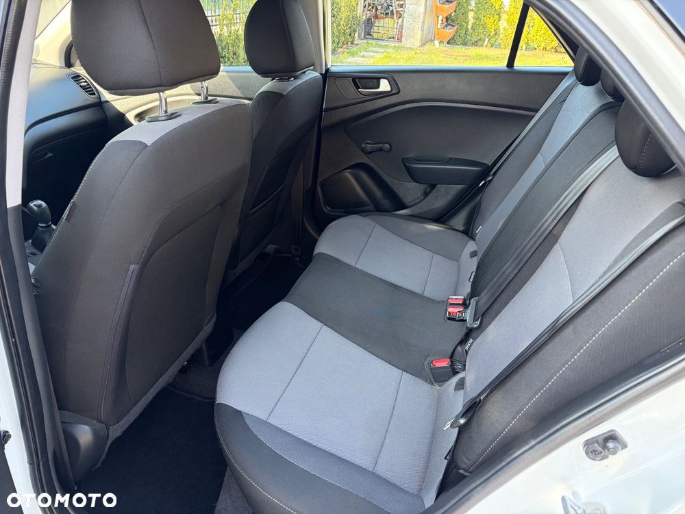 Hyundai i20 - 14