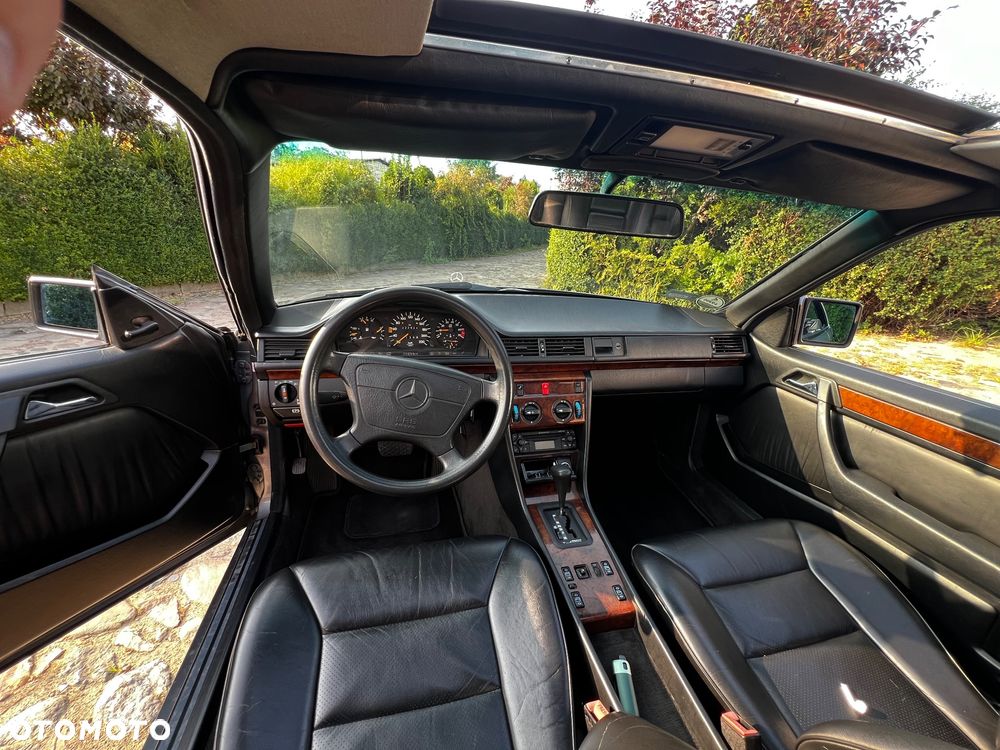 Mercedes-Benz W124 (1984-1993) - 12
