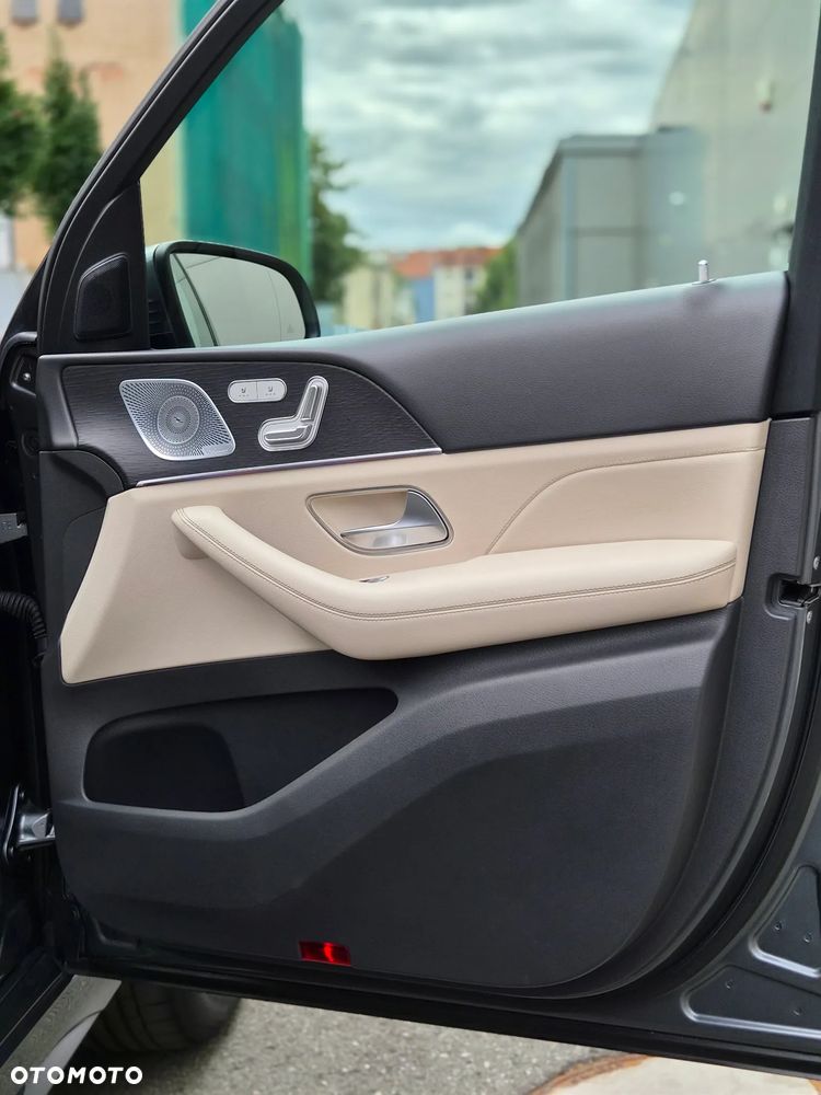 Mercedes-Benz GLE - 12