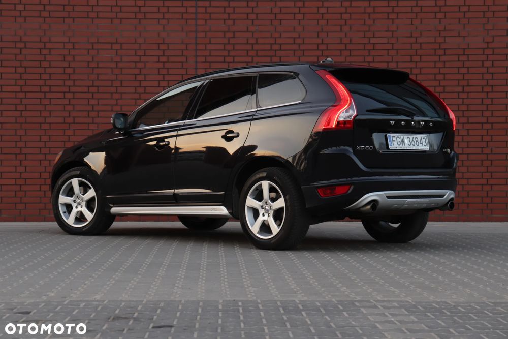 Volvo XC 60 D4 RDesign - 16