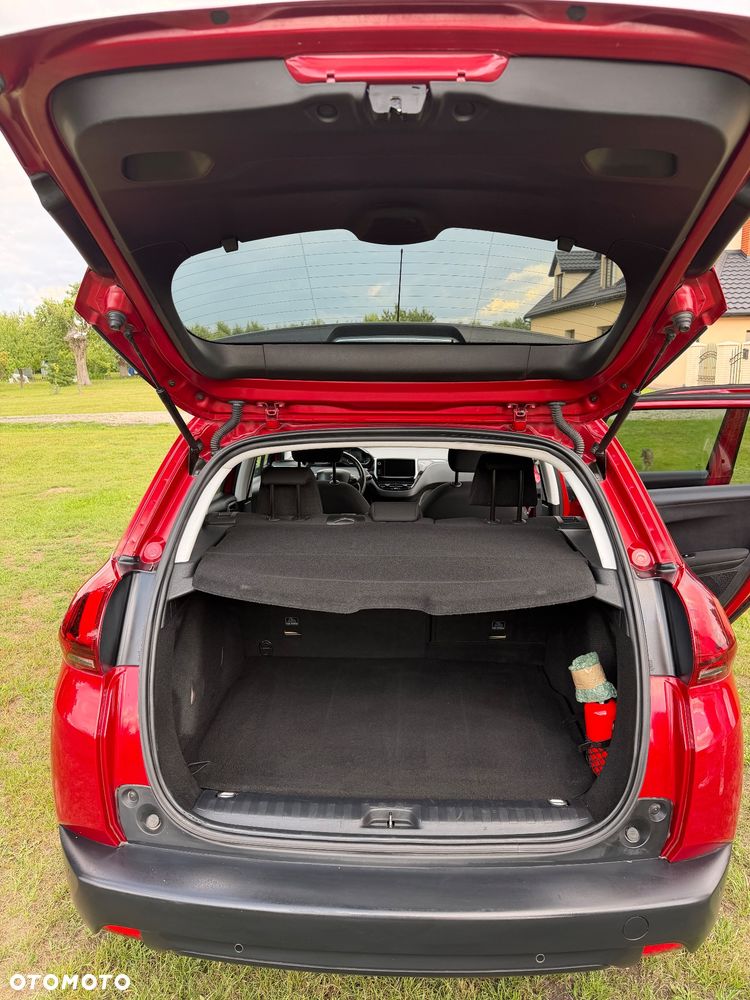 Peugeot 2008 1.2 Pure Tech Style EU6 - 6