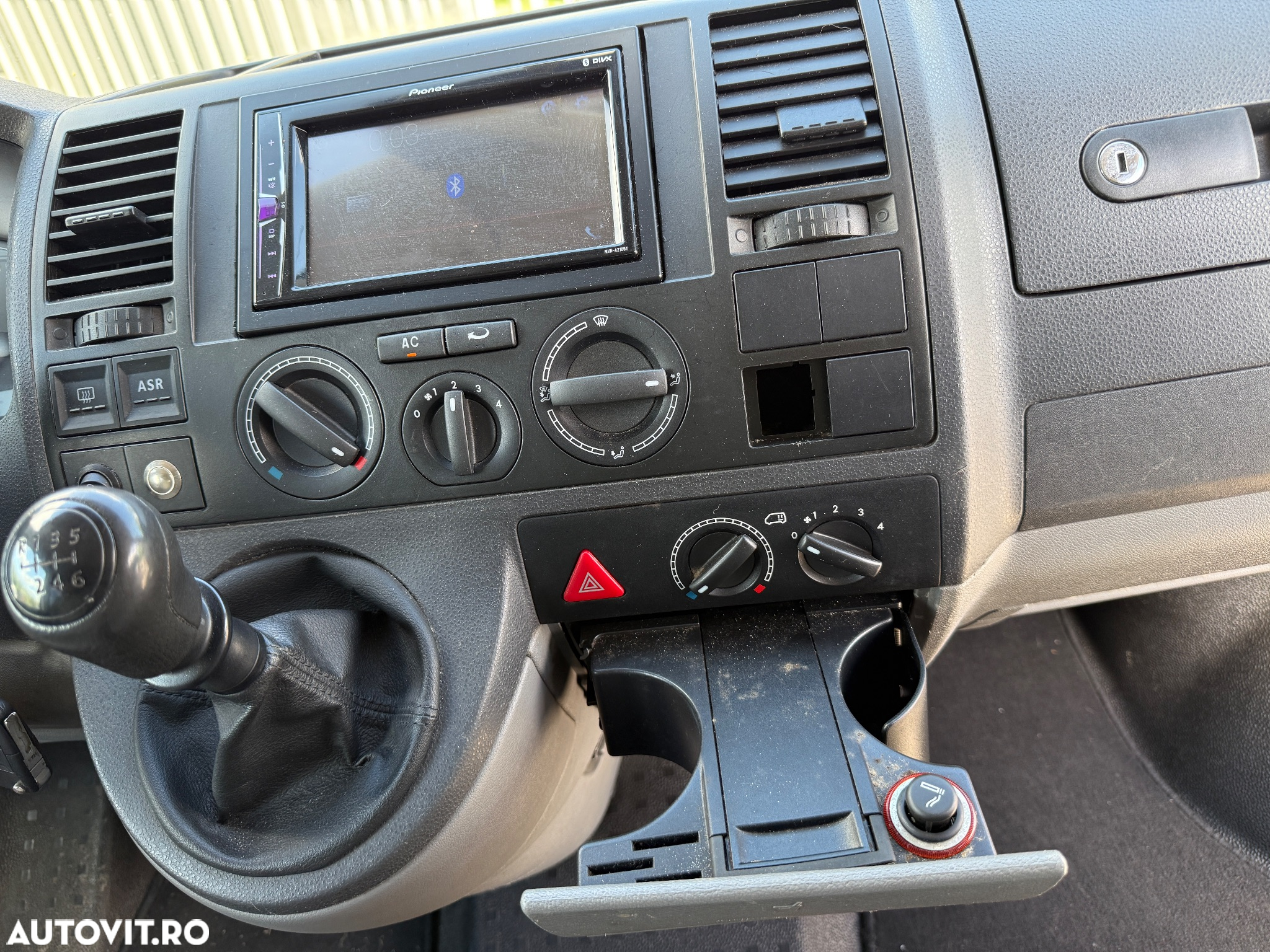 Volkswagen Transporter - 6