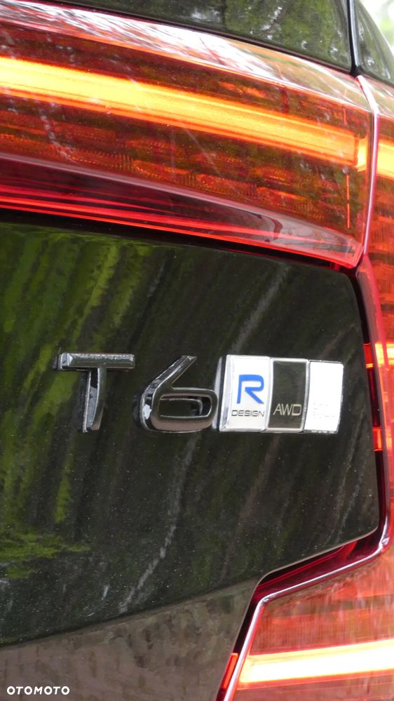 Volvo S60 T6 AWD R-Design - 14