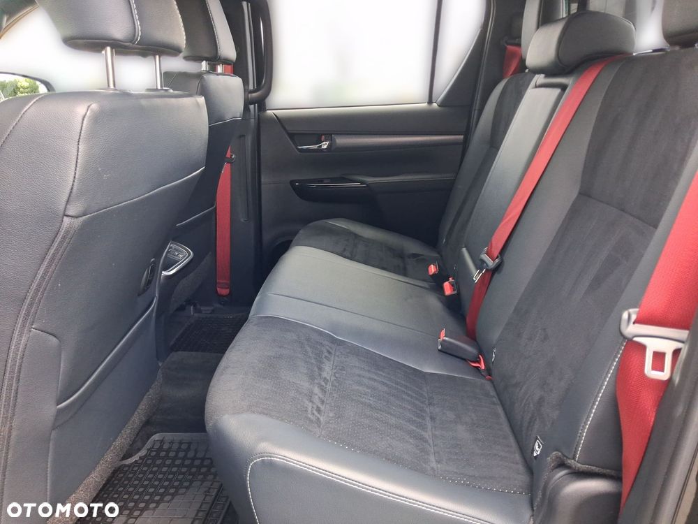Toyota Hilux 2.8 D-4D Double Cab GR Sport II 4x4 - 12