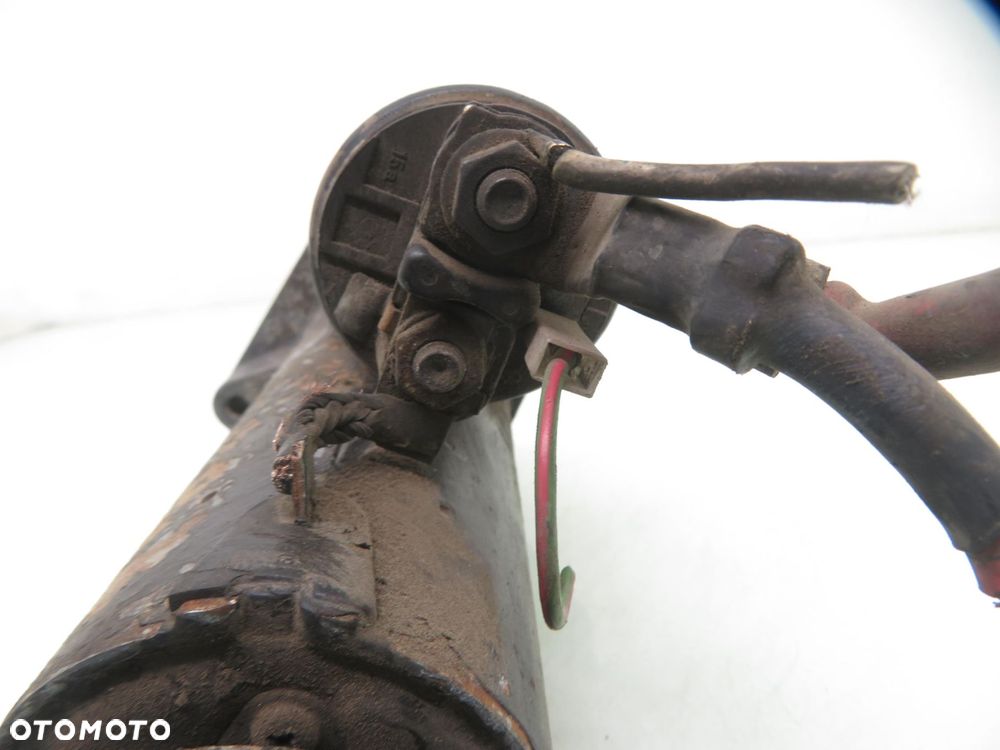 ROZRUSZNIK VOLVO 850 2.4 - 4