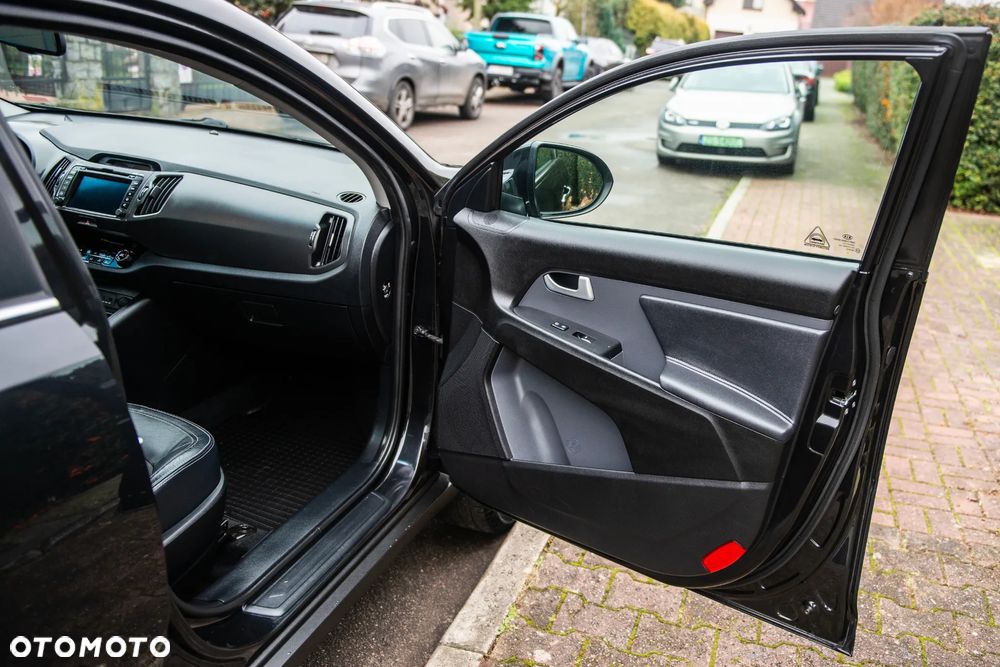 Kia Sportage 2.0 CVVT 2WD Vision - 26