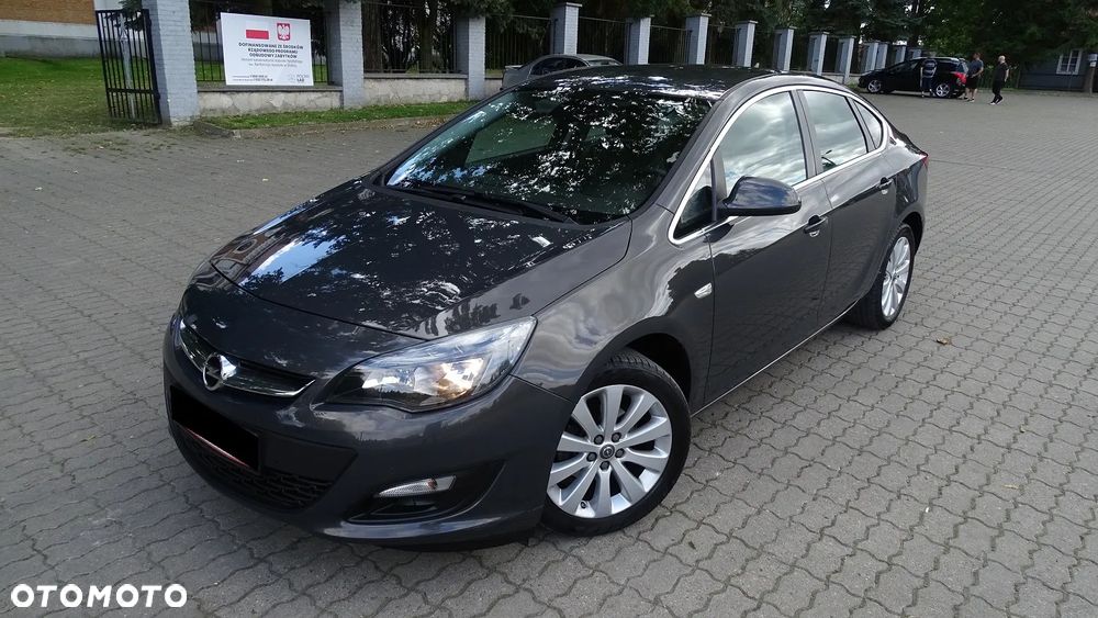 Opel Astra 1.4 Turbo Active