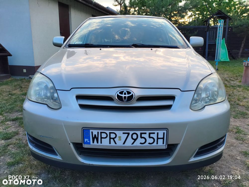 Toyota Corolla - 2