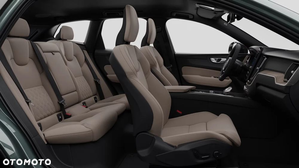 Volvo XC 60 B5 B AWD Plus Dark - 15