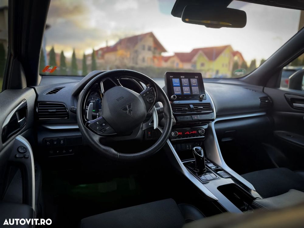 Mitsubishi Eclipse-Cross PHEV Intense+ Black - 8